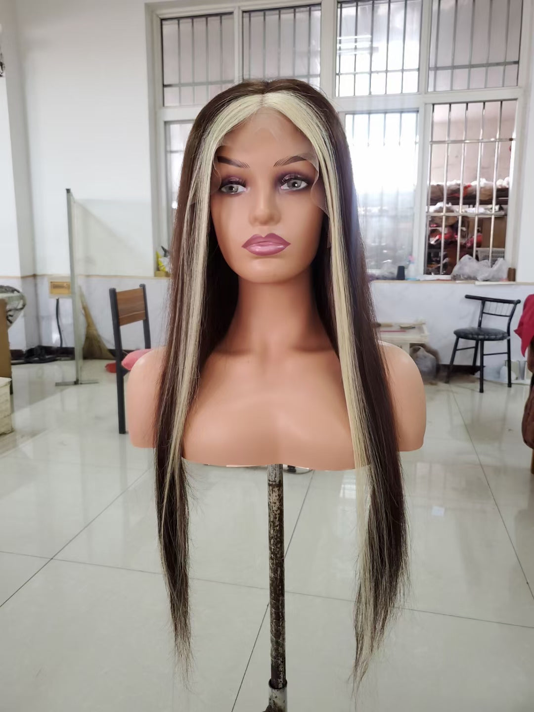 Straight， highlight #613/4 , 13x4 Lace Frontal wig 100% Virgin Human Hair Transparent  LACE Wig 180% density